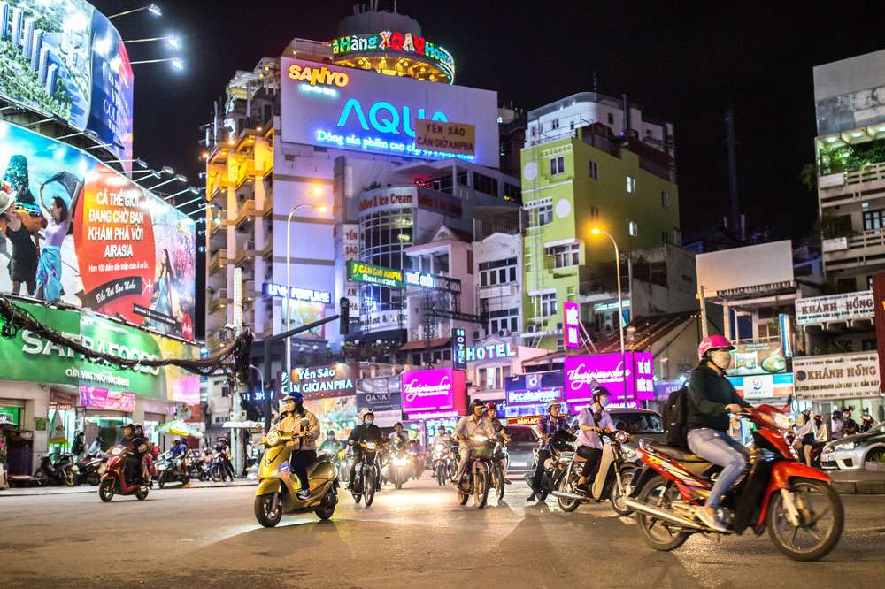Una strada a Ho Chi Minh city